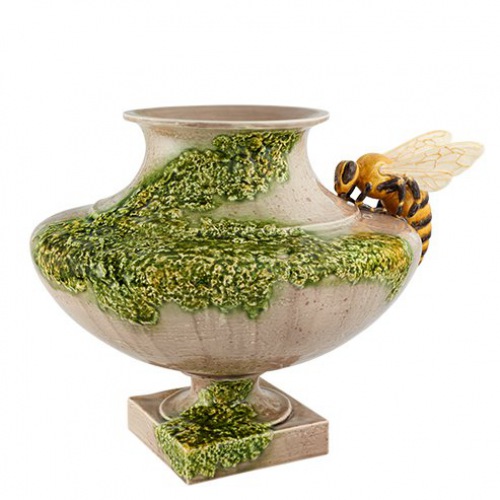  THE MEANING Bee